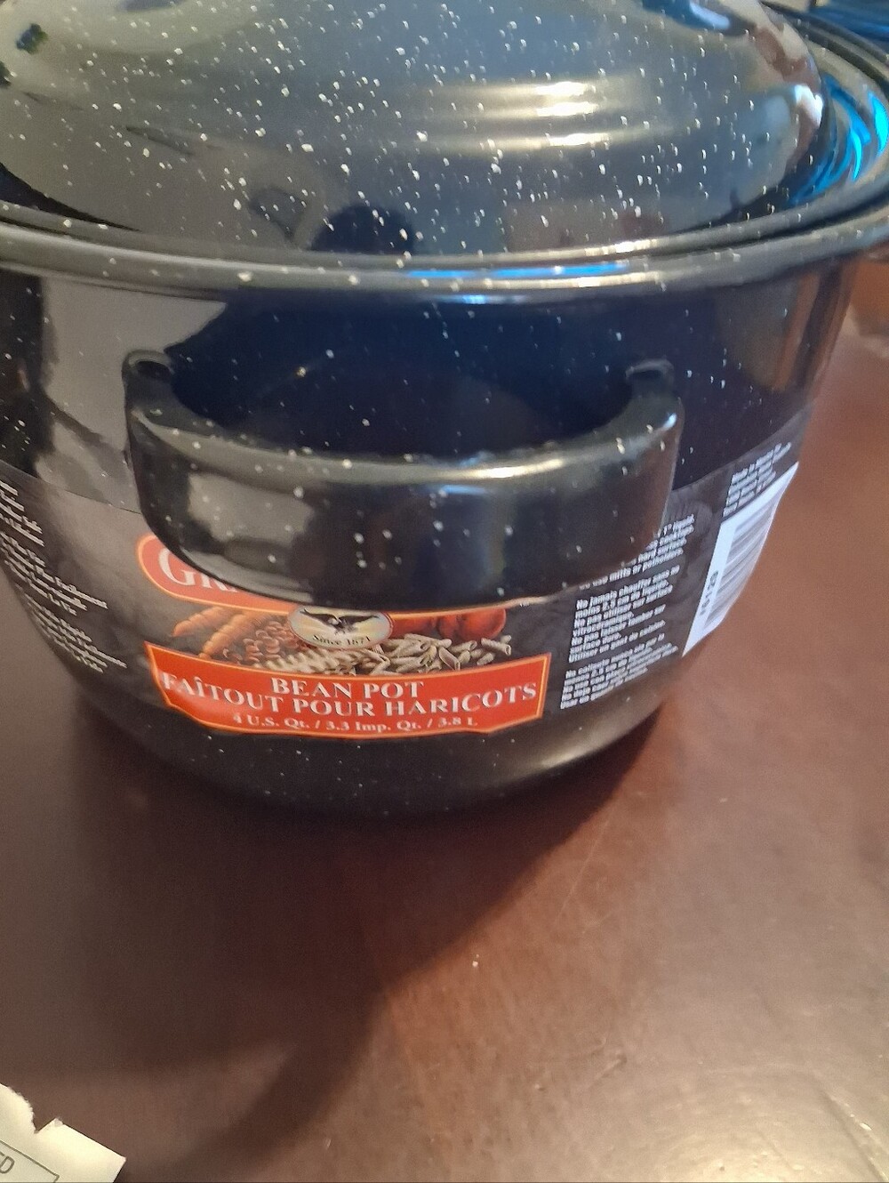 Granite Ware Black Speckled Enamel Bean Pot with Lidgr